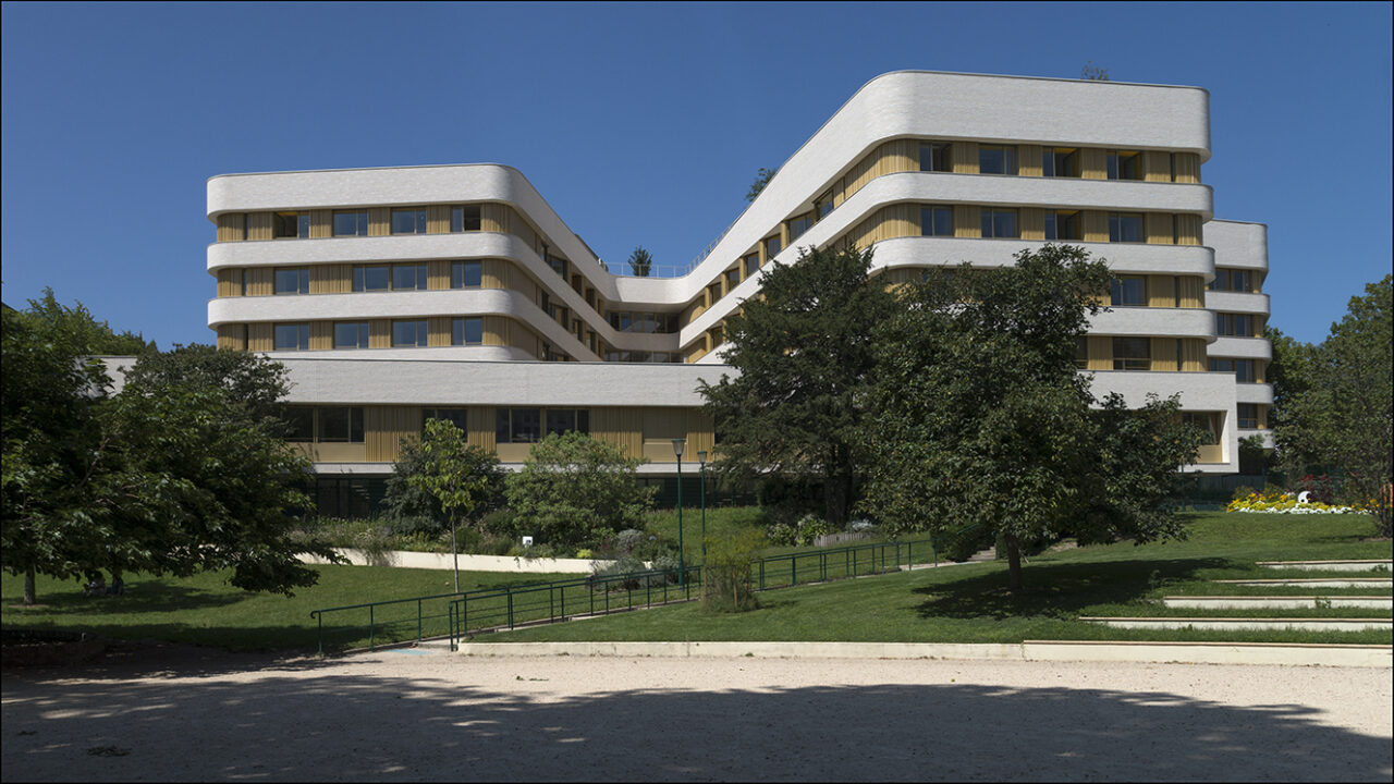 Hôpital Ste Perrine 02